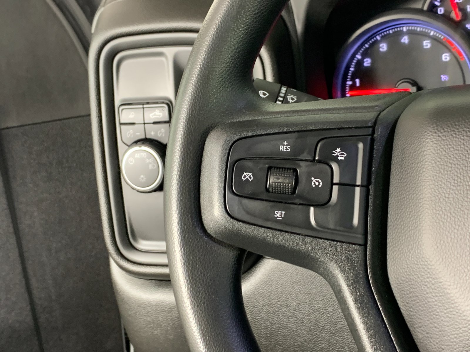 Used 2024 Chevrolet Silverado 2500 Custom w/ Custom Value Package RWD image 17