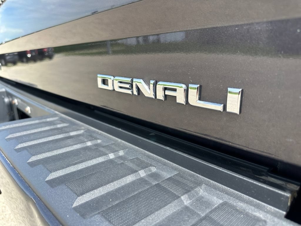 Used 2016 GMC Sierra 1500 Denali w/ Denali Ultimate Package AWD/4WD image 41