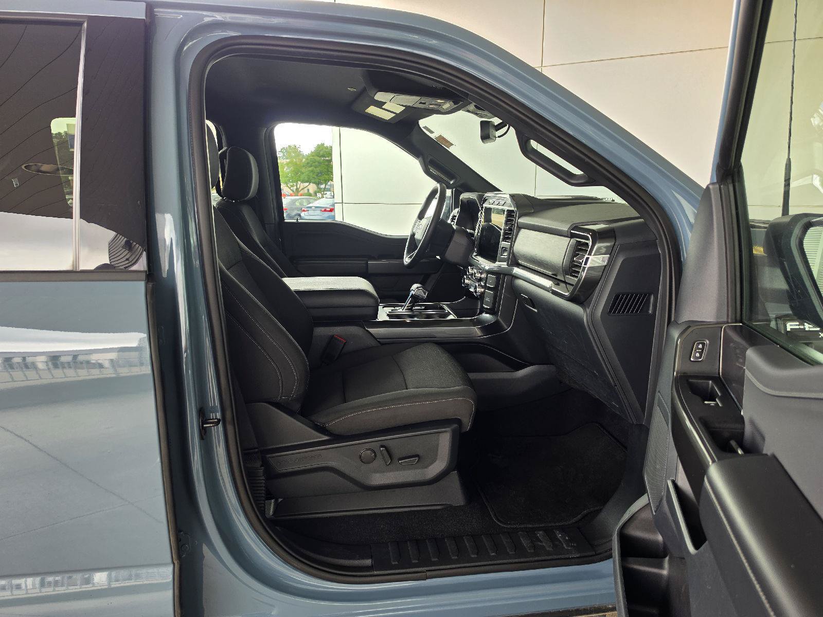 Used 2023 Ford F150 XLT w/ Equipment Group 302A High AWD/4WD image 10