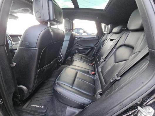 Used 2018 Porsche Macan S w/ Premium Package Plus AWD/4WD image 11