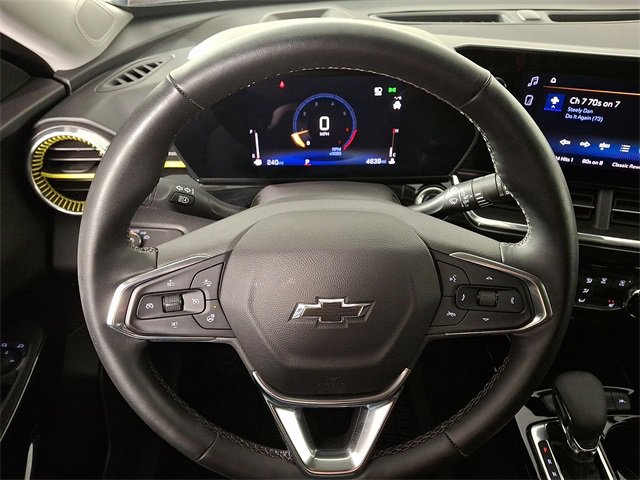 Used 2025 Chevrolet Trax ACTIV w/ Driver Confidence Package image 18