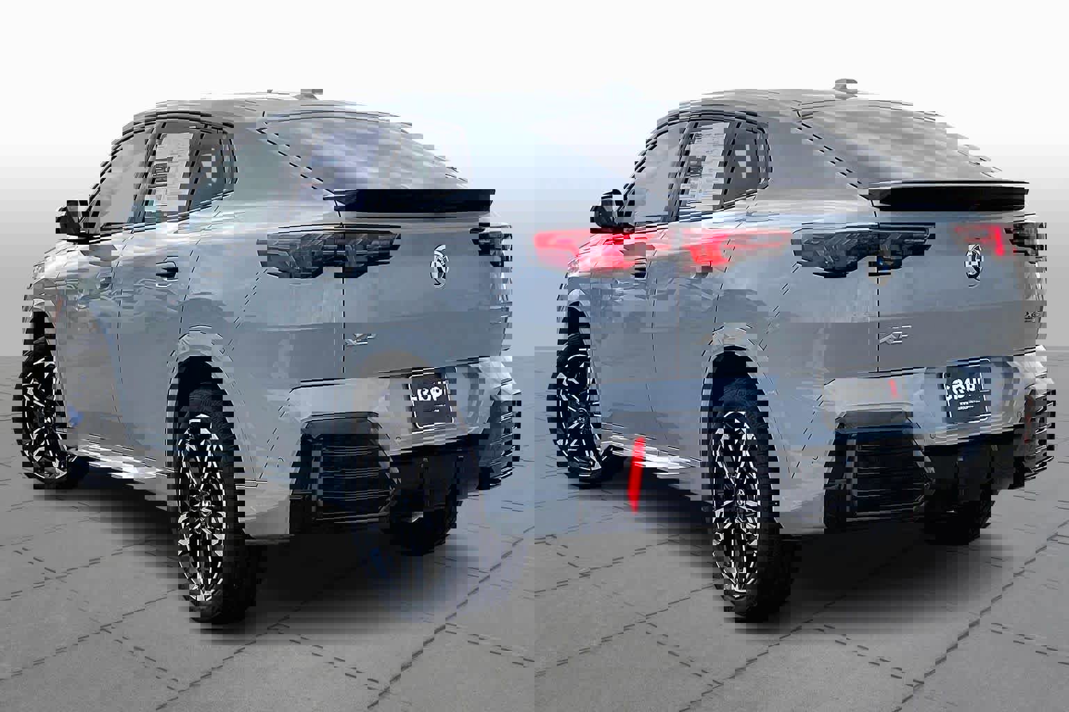 Used 2026 BMW X2 xDrive28i AWD/4WD image 11