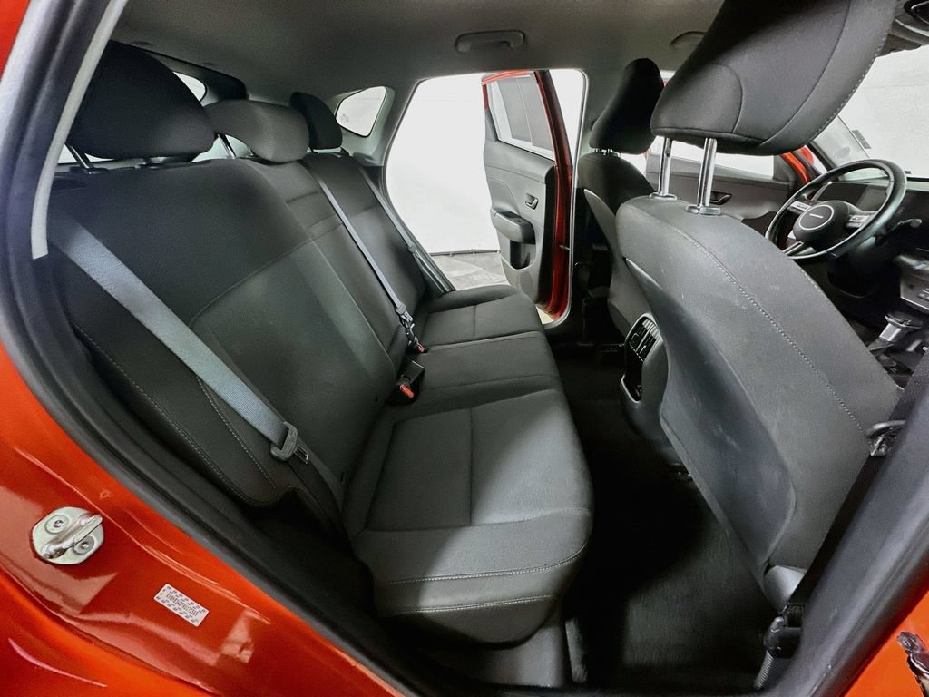Used 2024 Hyundai Kona SEL FWD image 11