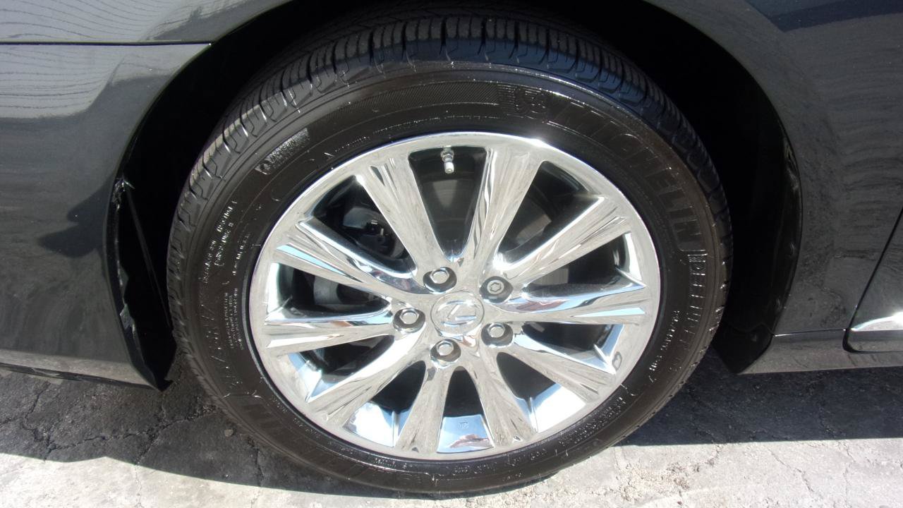 Used 2010 Lexus ES 350 FWD image 4