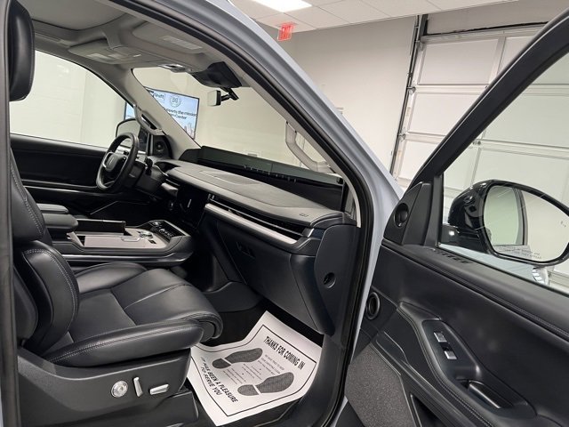 Used 2025 Lincoln Navigator L Reserve image 64