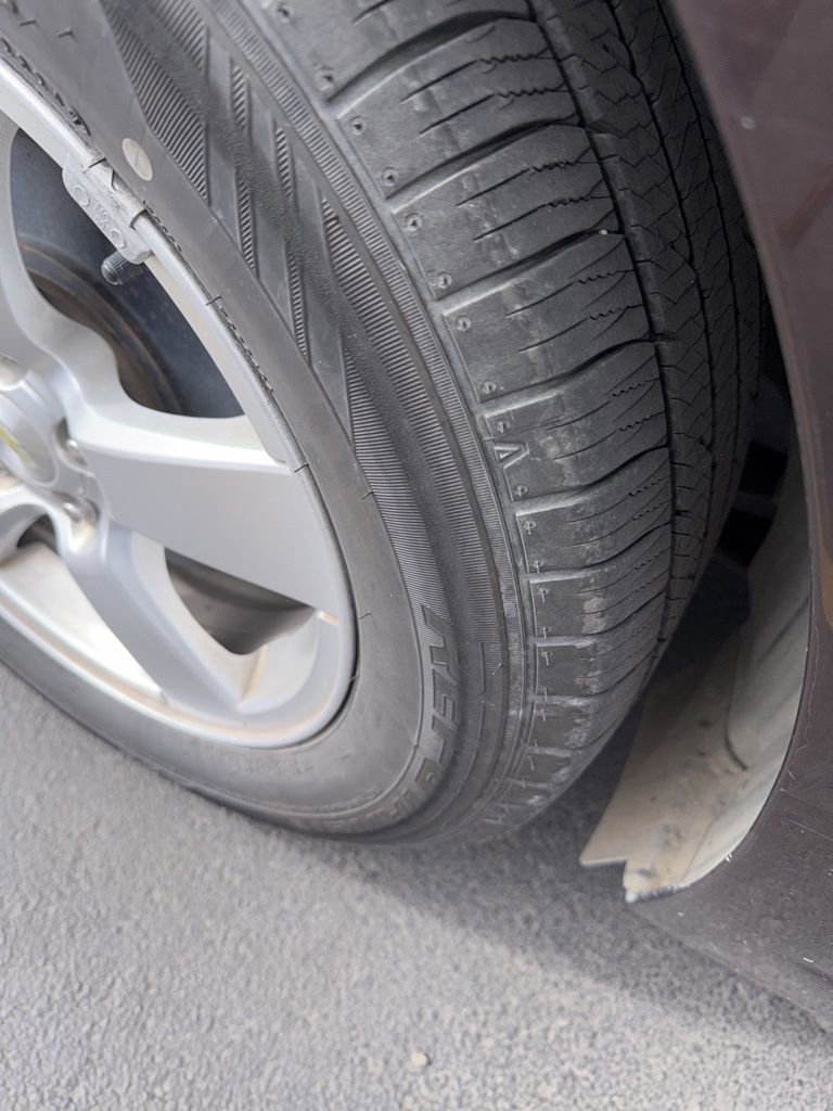 Used 2015 Chevrolet Cruze LT w/ Technology Package image 9