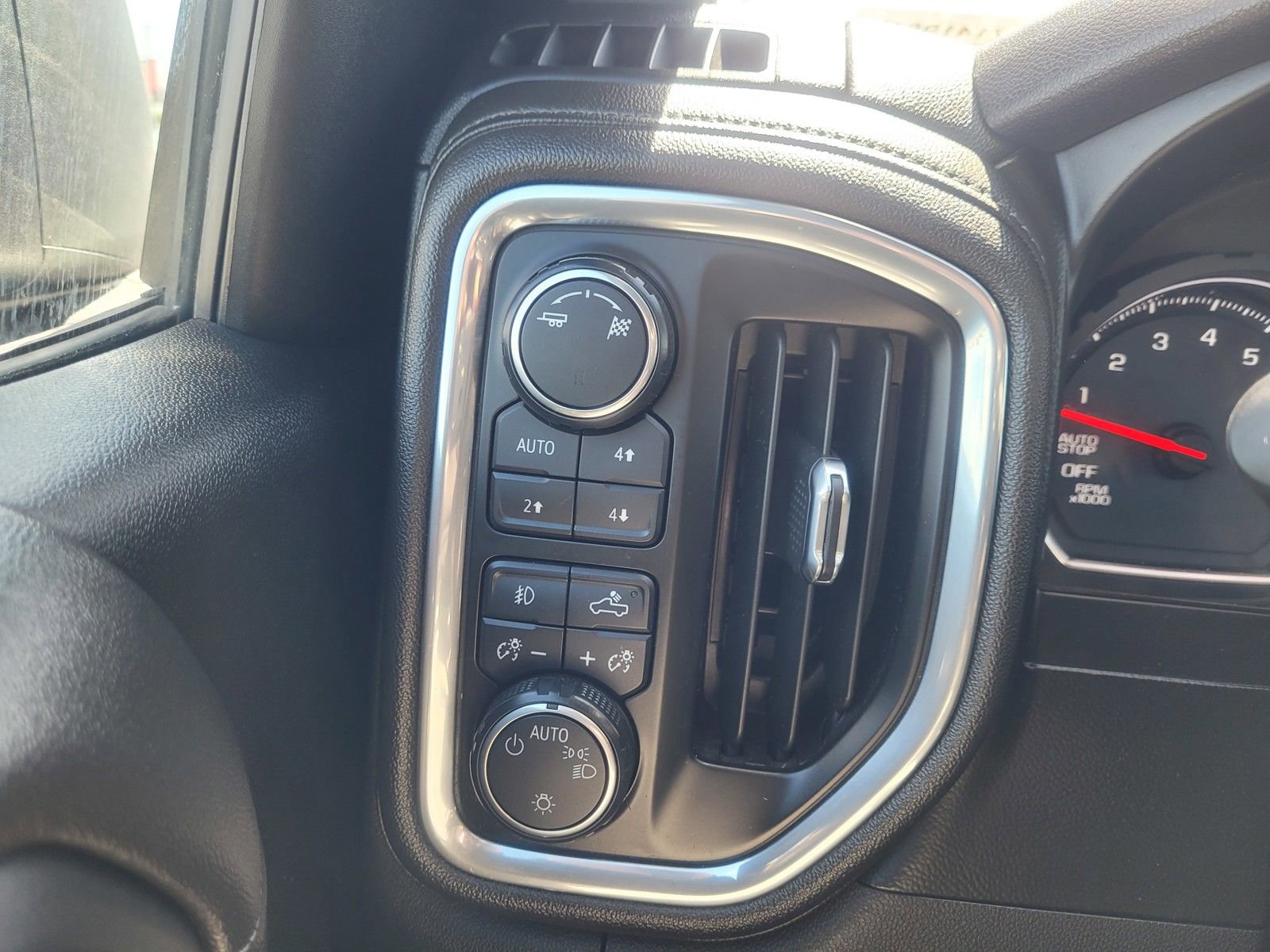 Used 2019 Chevrolet Silverado 1500 RST w/ All-Star Edition image 23