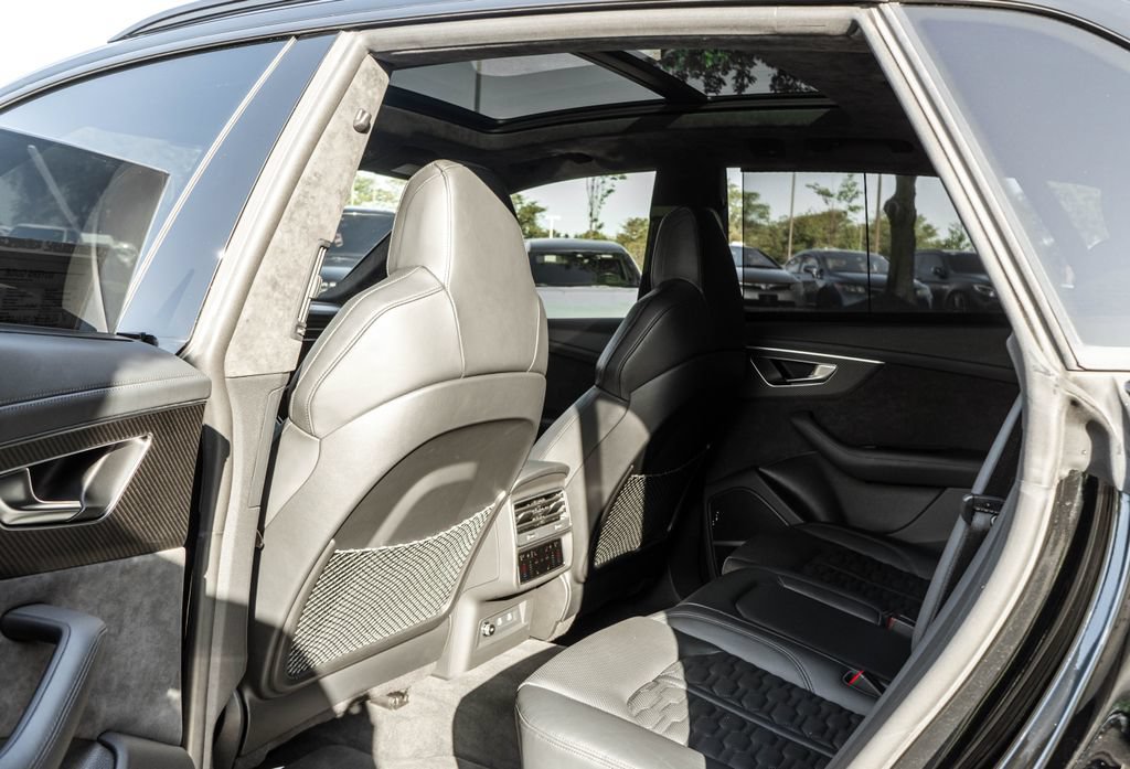 Used 2022 Audi RS Q8 AWD/4WD image 29
