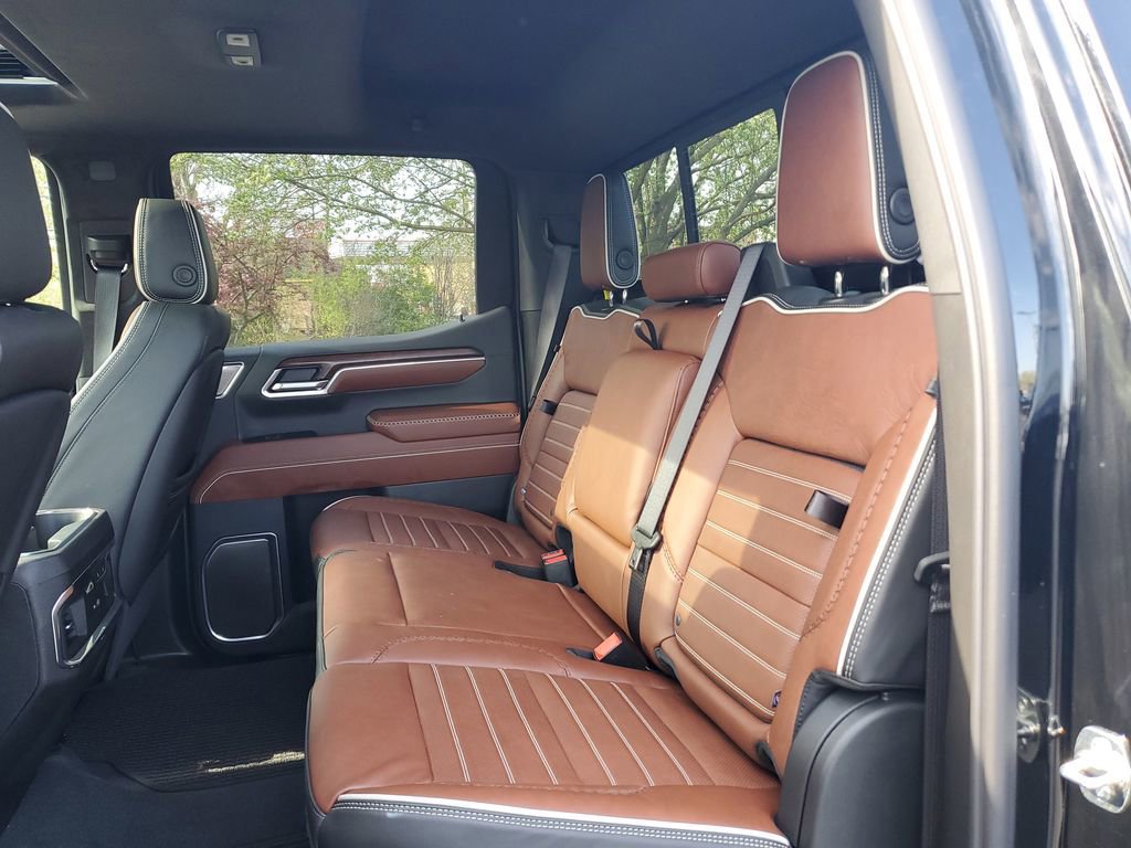 Used 2026 GMC Sierra 1500 Denali Ultimate AWD/4WD image 9