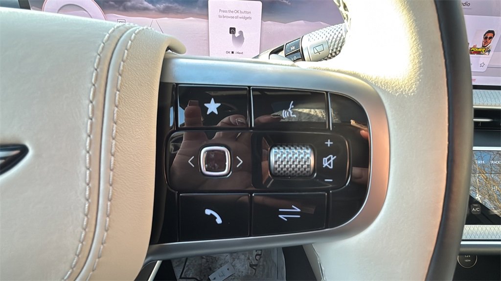 Used 2025 Genesis GV80 3.5T Prestige image 32