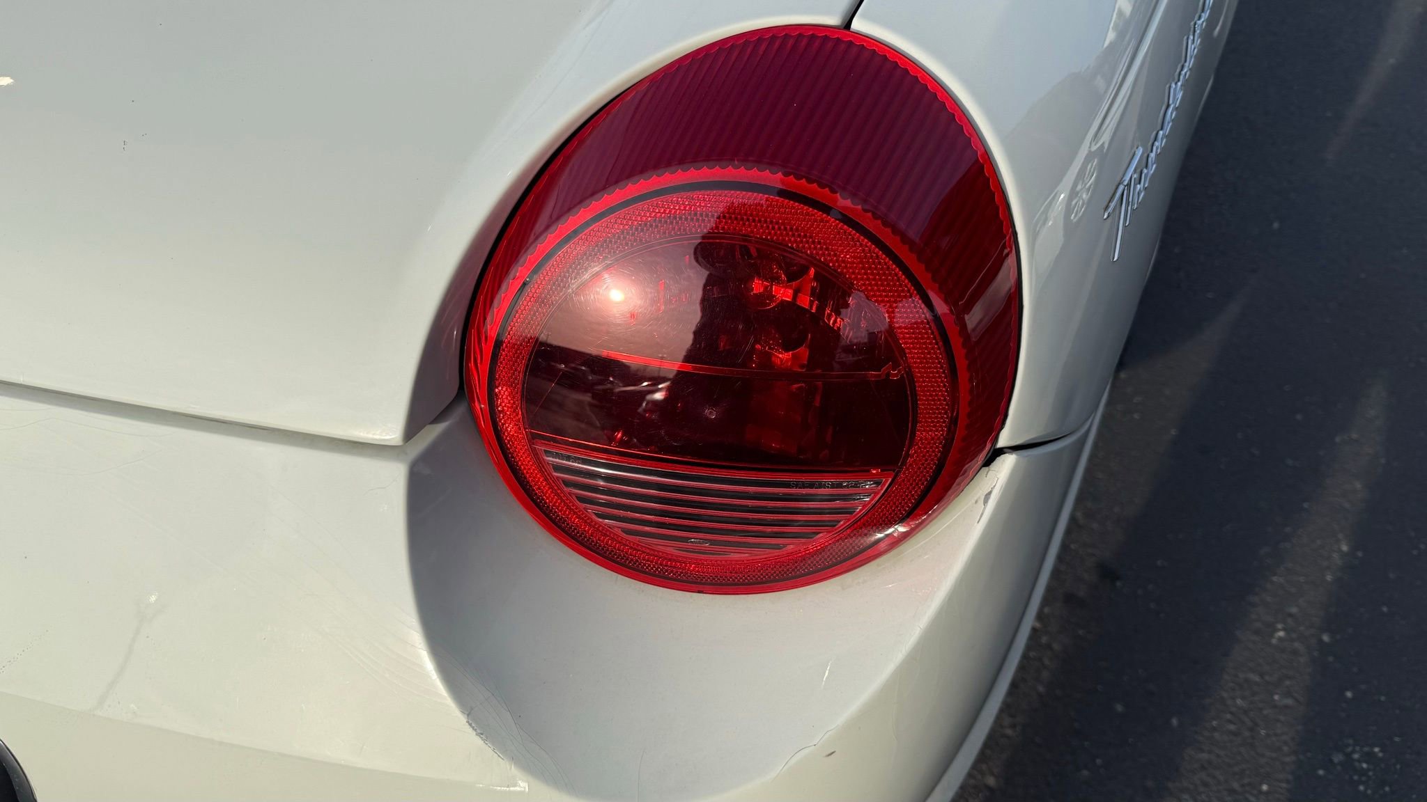 Used 2003 Ford Thunderbird image 48