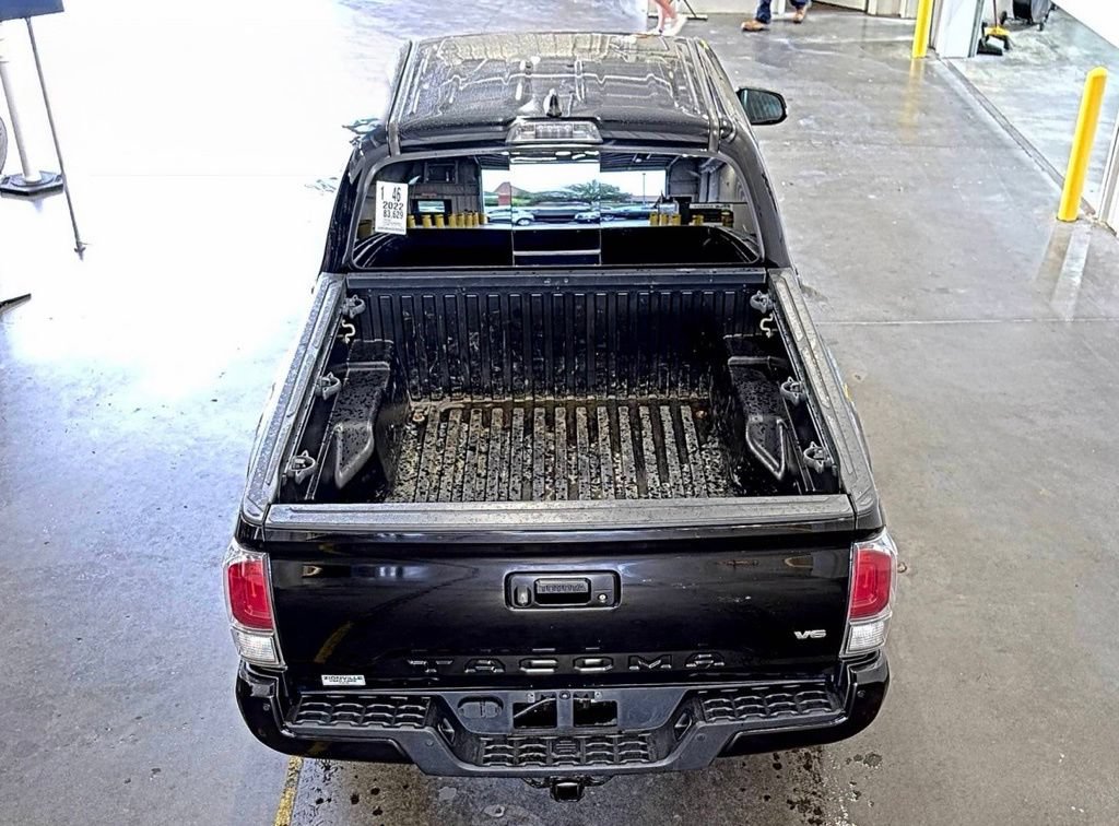 Used 2022 Toyota Tacoma TRD Off-Road w/ TRD Premium Off Road Package AWD/4WD image 5
