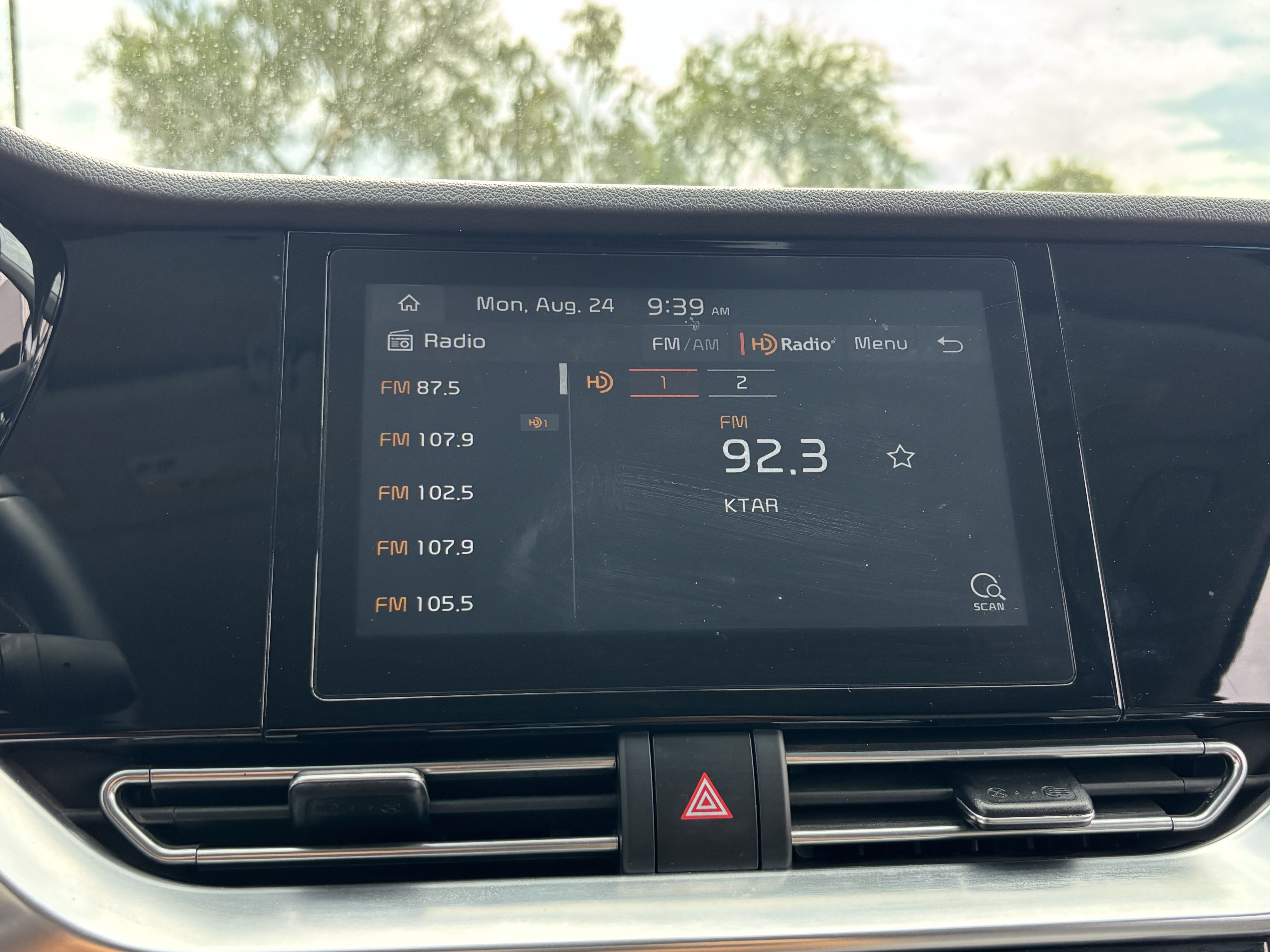Used 2020 Kia Niro LXS FWD image 20