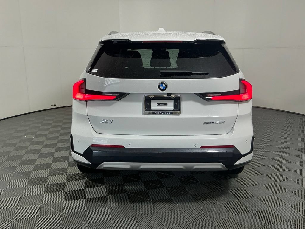 Certified 2025 BMW X1 xDrive28i w/ Technology Package AWD/4WD image 6