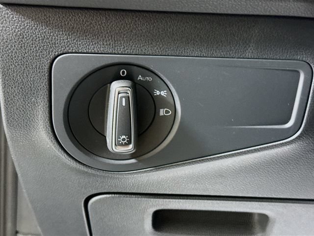 Used 2024 Volkswagen Tiguan SE R-Line AWD/4WD image 10