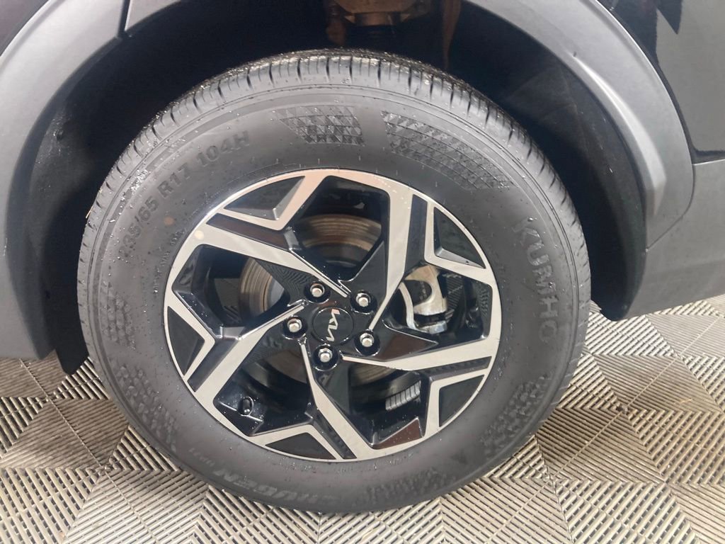 Certified 2025 Kia Sportage LX AWD/4WD image 41
