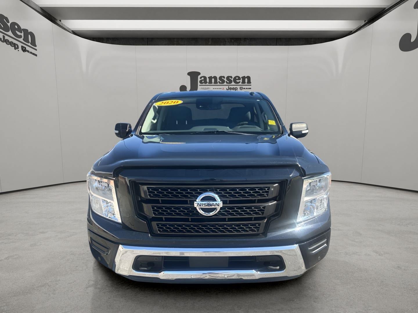 Used 2020 Nissan Titan SV w/ SV Convenience Package AWD/4WD image 6