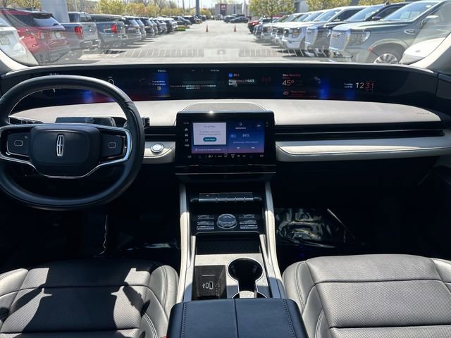 Used 2024 Lincoln Nautilus Premier w/ Equipment Group 102A image 15