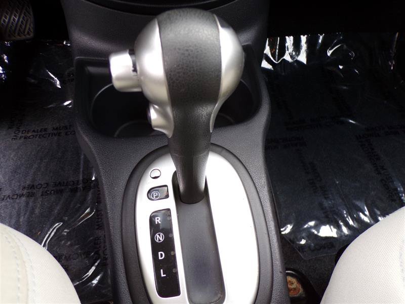 Used 2014 Nissan Versa Note SV FWD image 31