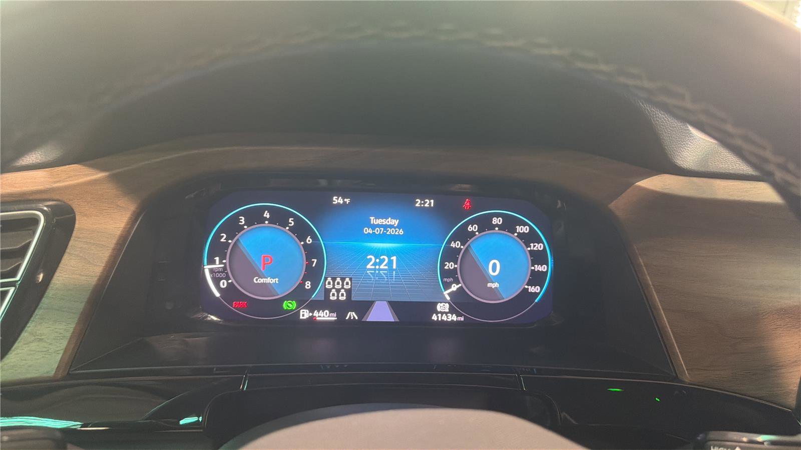 Used 2025 Volkswagen Atlas SE FWD image 12