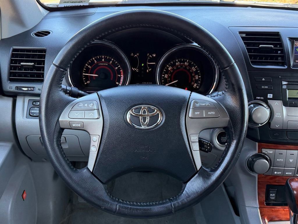 Used 2008 Toyota Highlander Limited image 15
