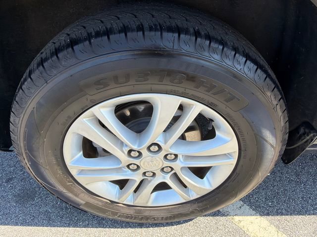 Used 2020 Buick Enclave Essence image 17