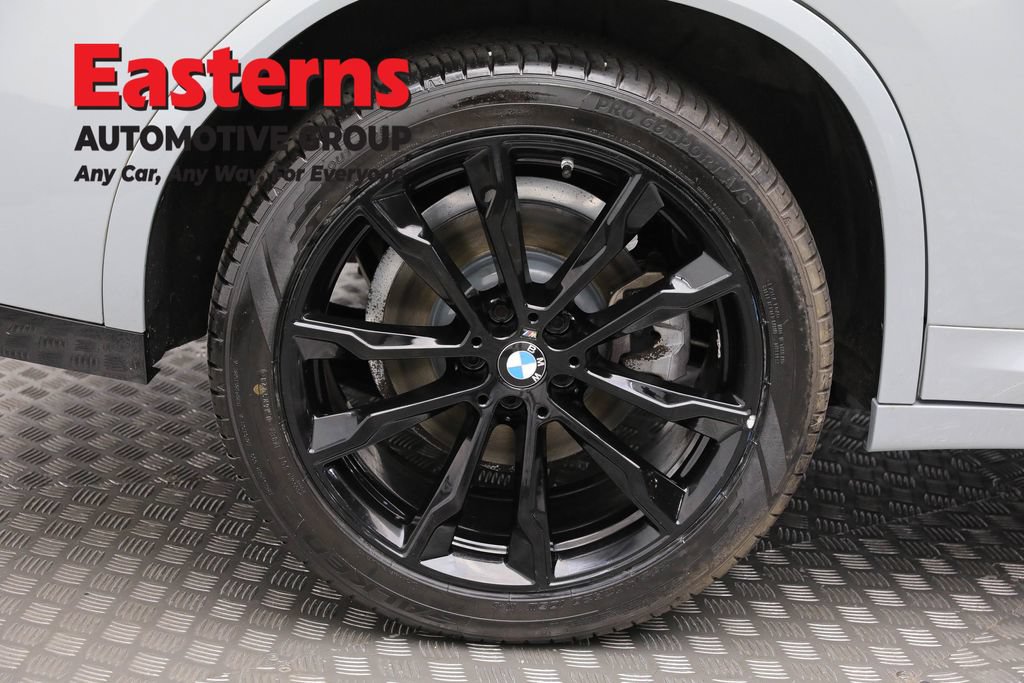 Used 2023 BMW X4 xDrive30i w/ M Sport Package AWD/4WD image 30
