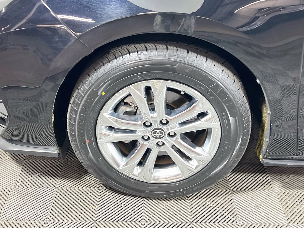 Certified 2021 Toyota Sienna XSE w/ XSE Plus Package AWD/4WD image 29