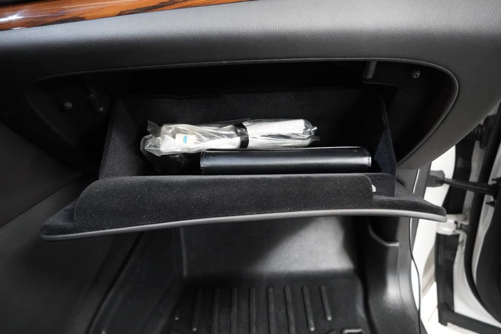 Used 2019 Cadillac Escalade ESV Luxury image 45