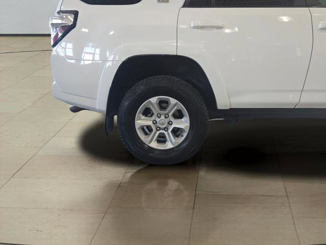Used 2015 Toyota 4Runner SR5 AWD/4WD image 30