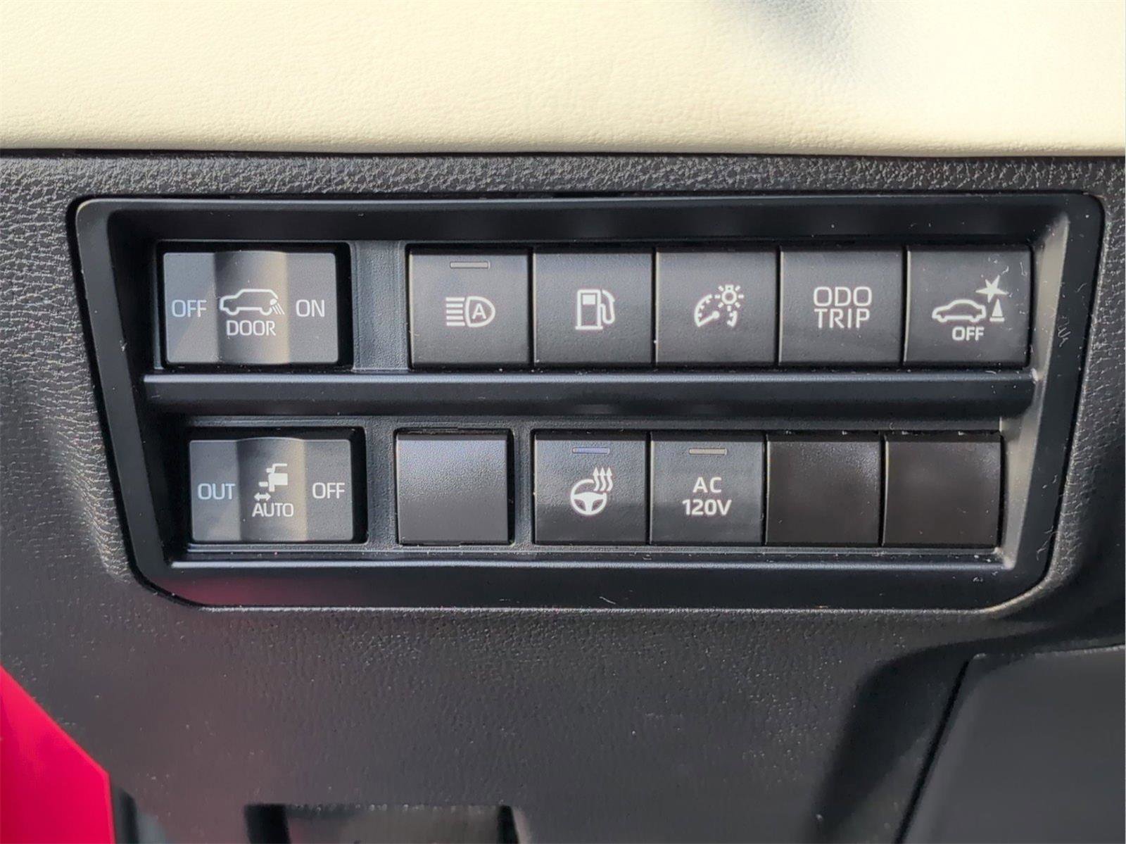 Used 2023 Toyota Sequoia Capstone image 28