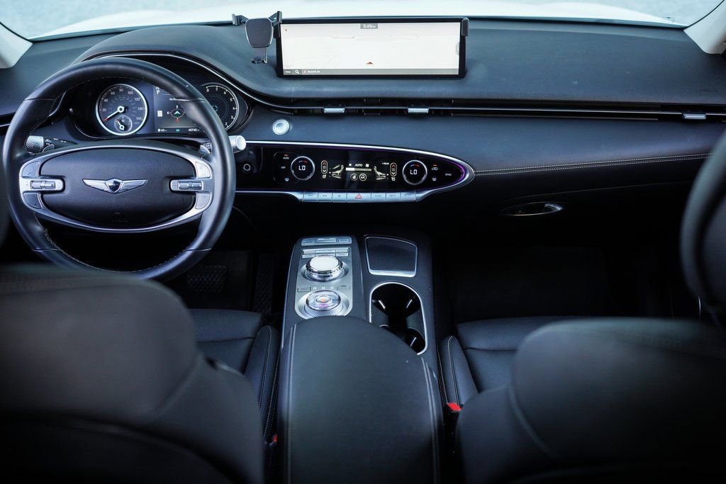 Used 2023 Genesis GV70 2.5T Select image 21