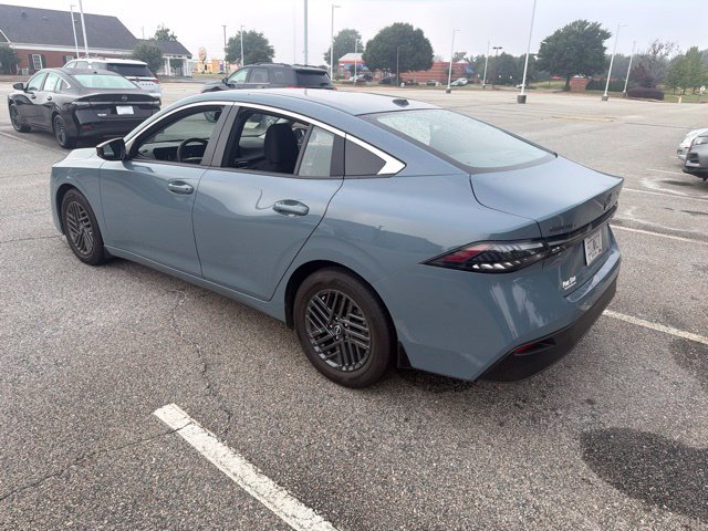 Used 2026 Nissan Sentra SV w/ SV Convenience Package FWD image 14