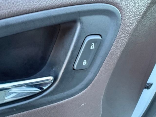 Used 2021 GMC Canyon Denali image 15