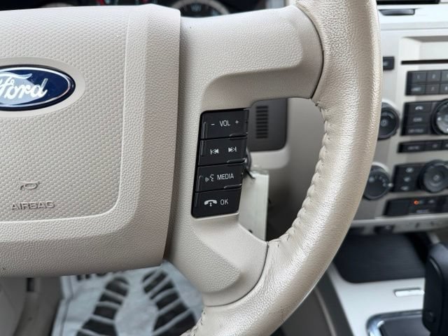 Used 2010 Ford Escape XLT AWD/4WD image 22