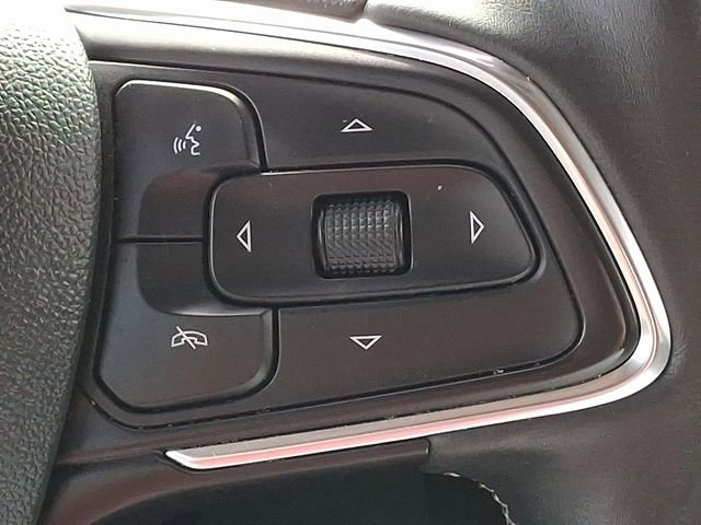 Used 2021 Buick Encore GX Essence w/ Sport Touring Package FWD image 22
