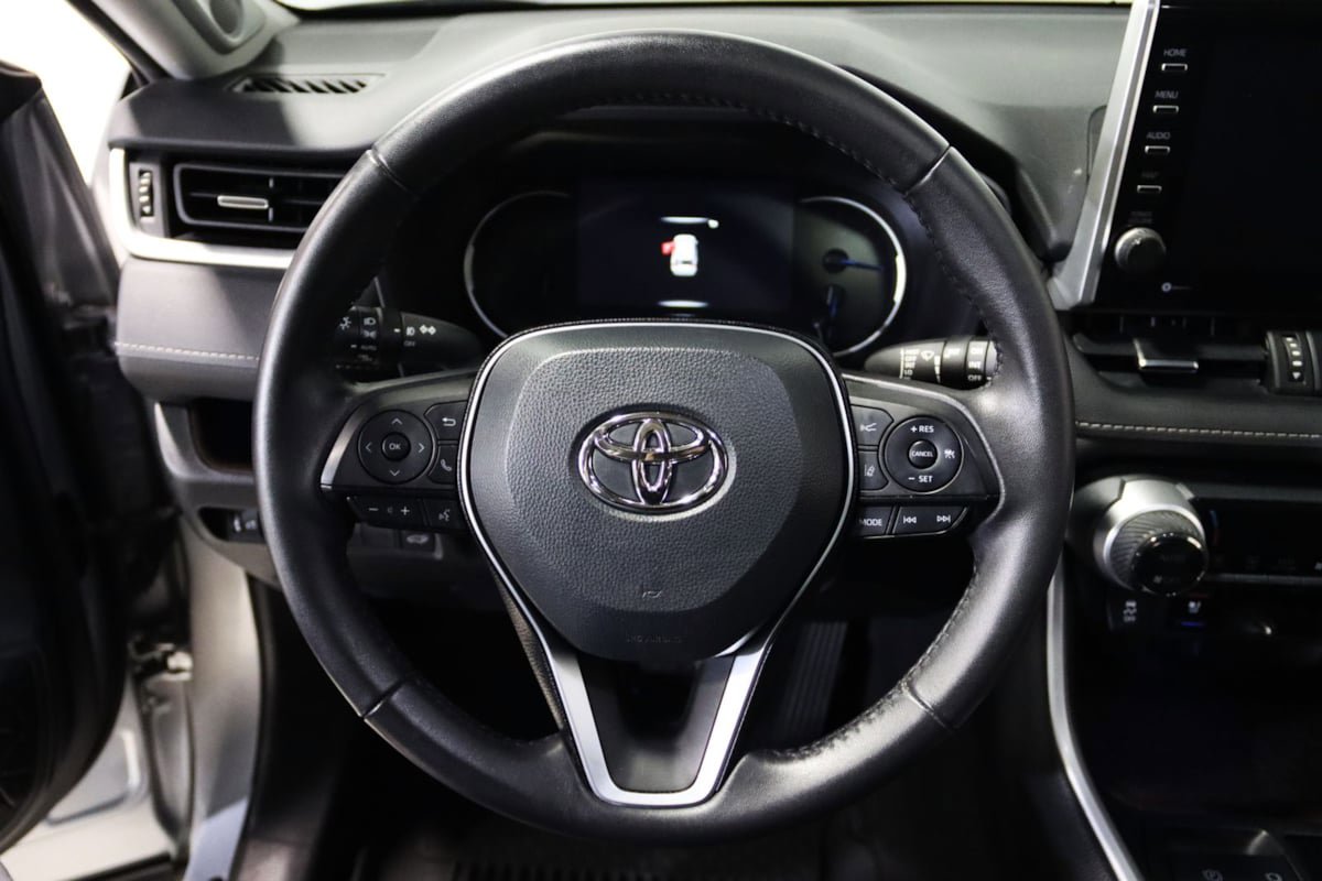 Used 2022 Toyota RAV4 Limited AWD/4WD image 37