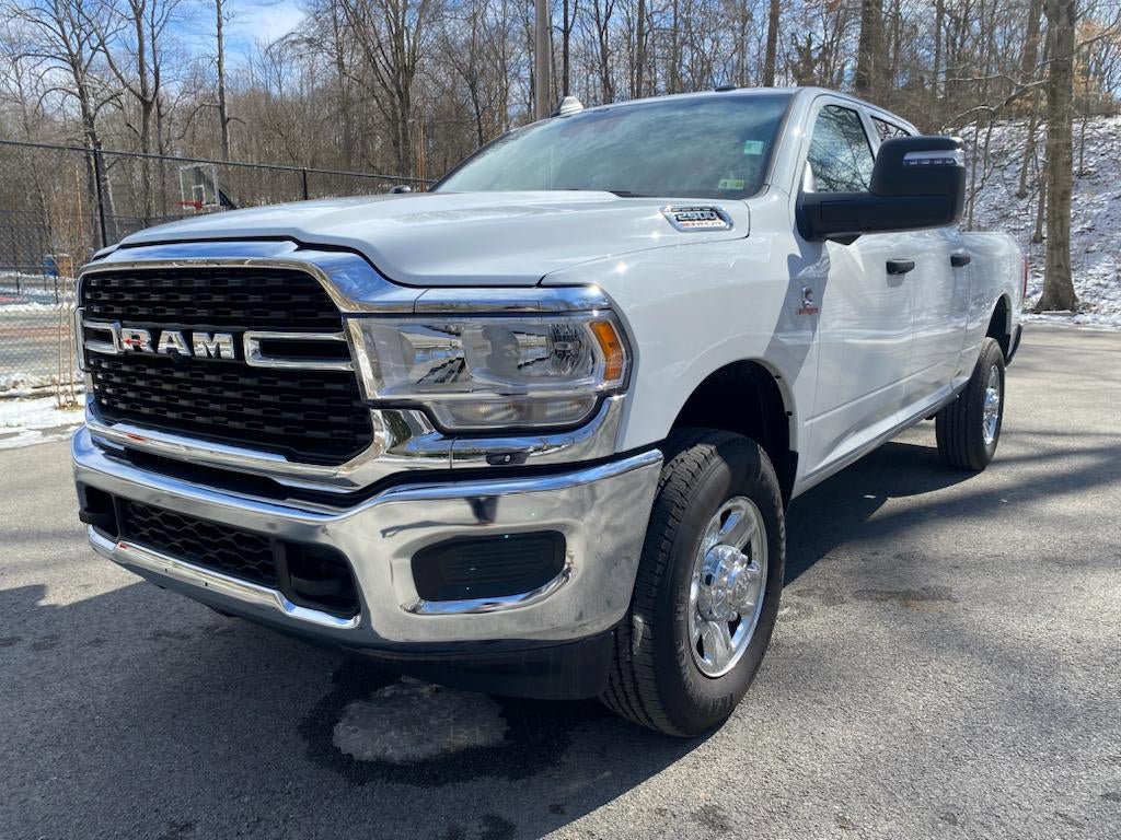 New 2024 RAM 2500 Tradesman w/ Safety Group AWD/4WD image 8