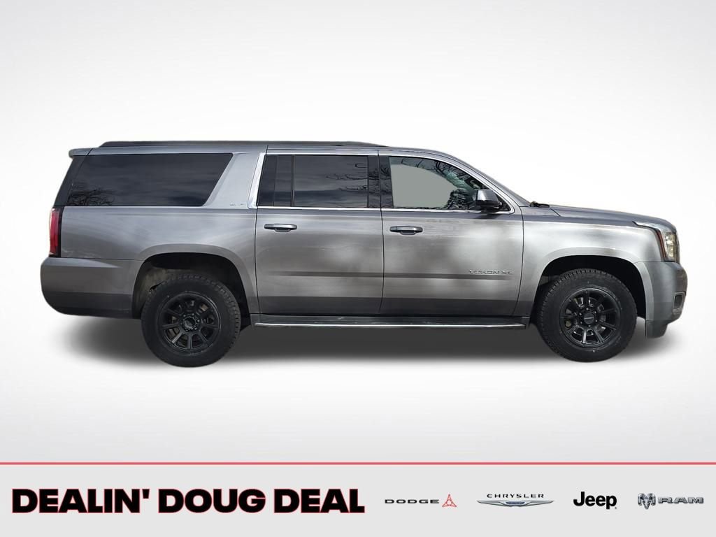 Used 2020 GMC Yukon XL SLE w/ Enhanced Driver Alert Package image 7
