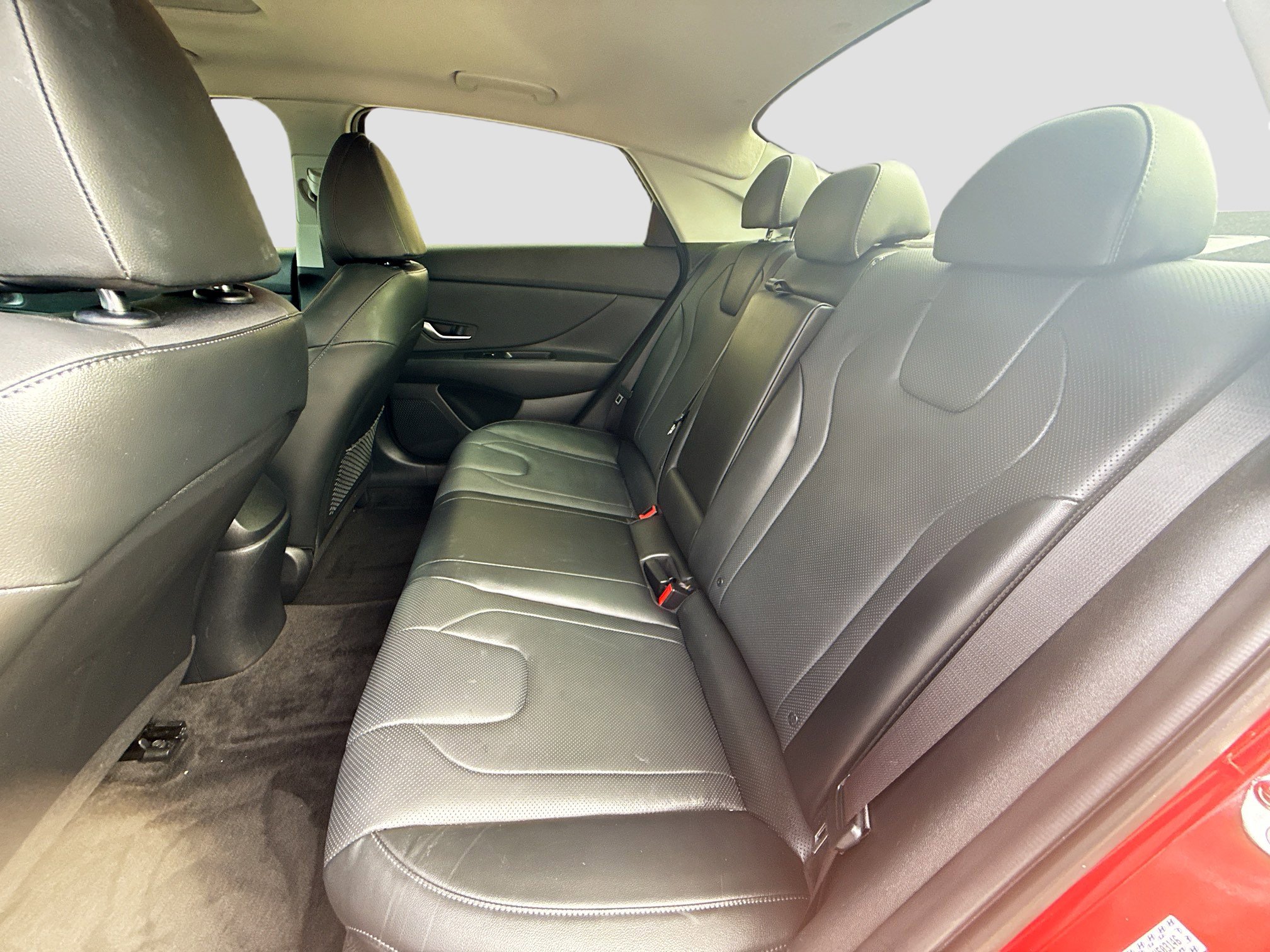 Used 2023 Hyundai Elantra Limited image 22