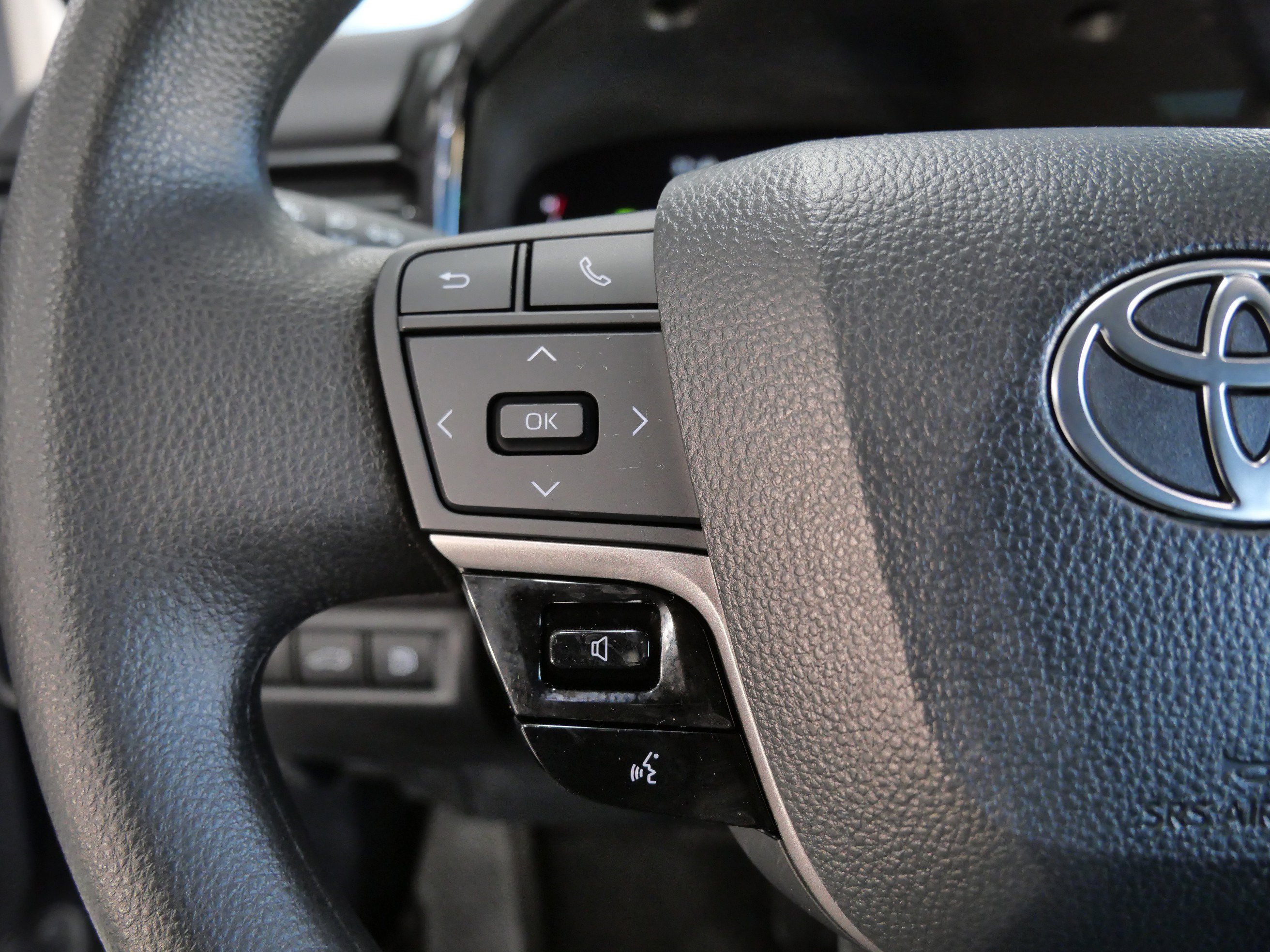 Certified 2025 Toyota Camry LE image 26