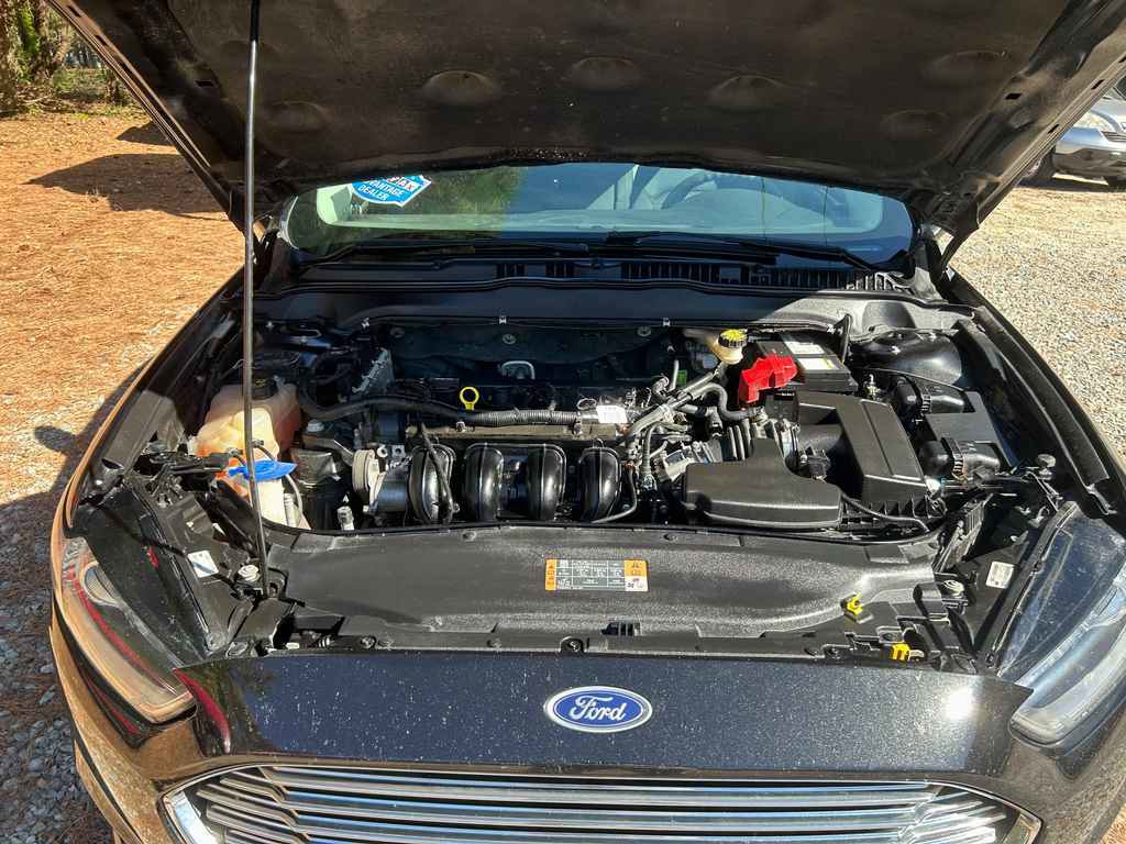 Used 2015 Ford Fusion SE image 17