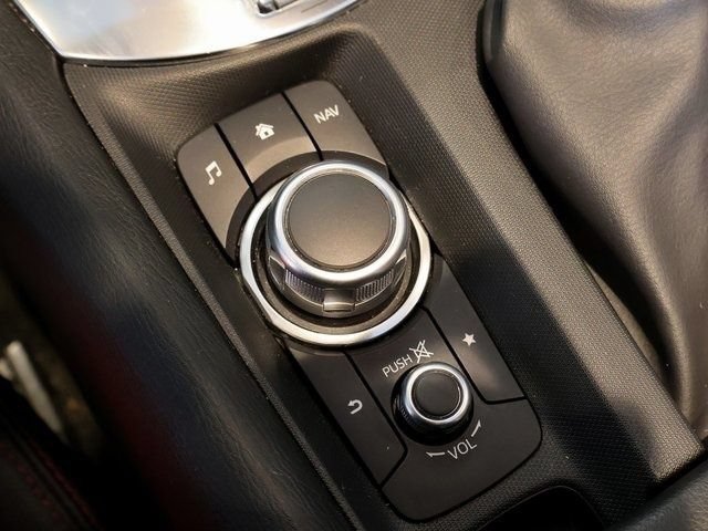 Used 2019 MAZDA MX-5 Miata RF Grand Touring RWD image 18