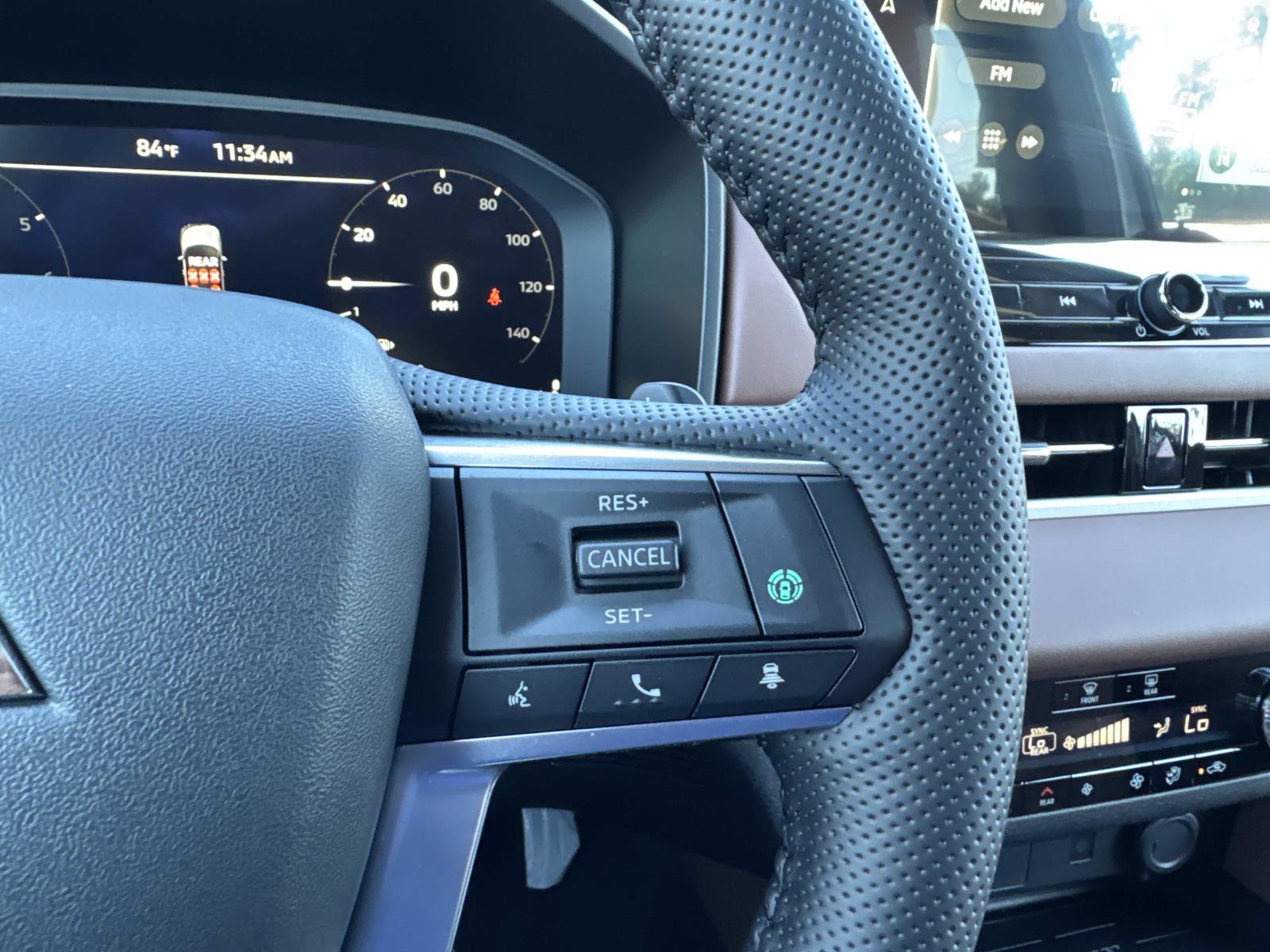 New 2026 Mitsubishi Outlander SEL image 18