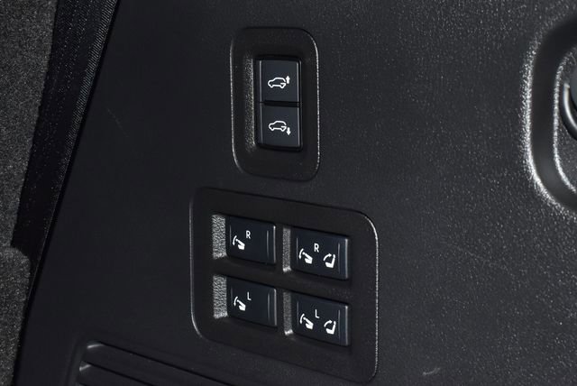 Used 2025 Nissan Armada PRO-4X image 38