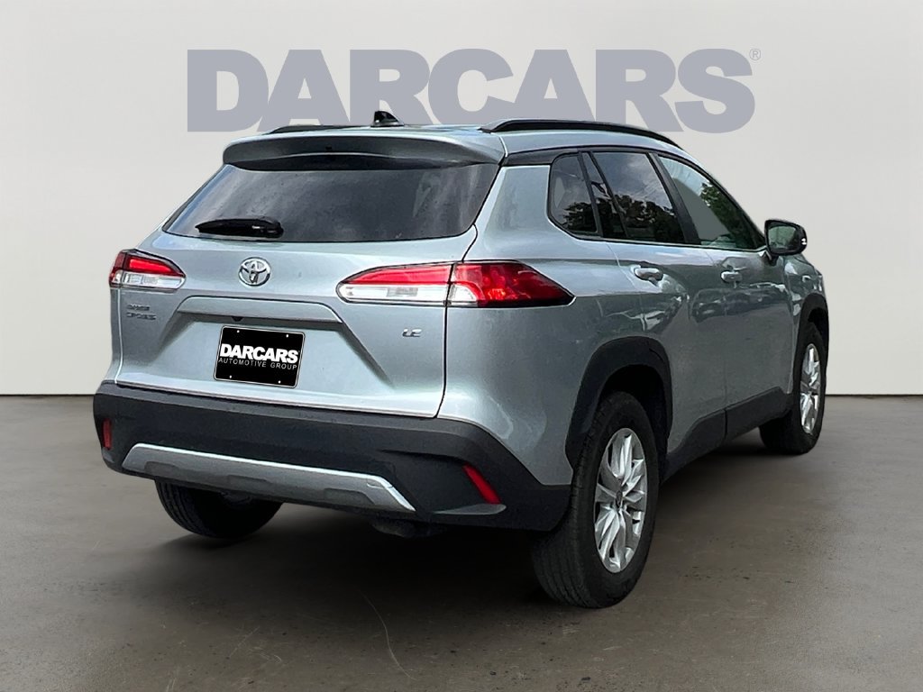Used 2025 Toyota Corolla Cross LE FWD image 7
