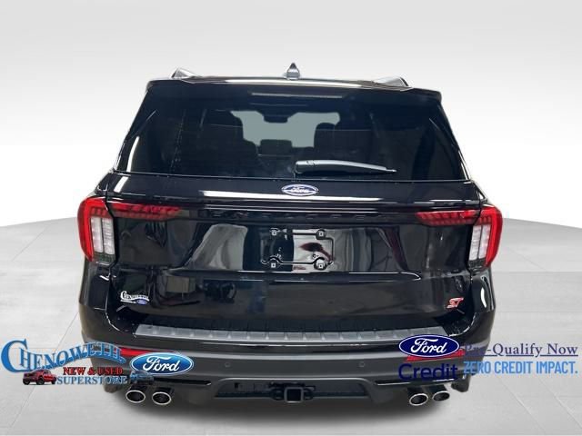 New 2026 Ford Explorer ST image 4
