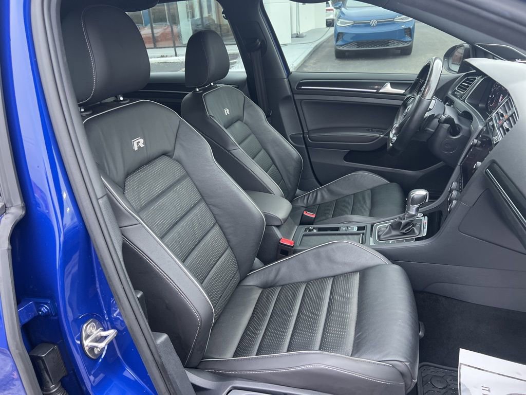 Used 2019 Volkswagen Golf R 4-Door image 23