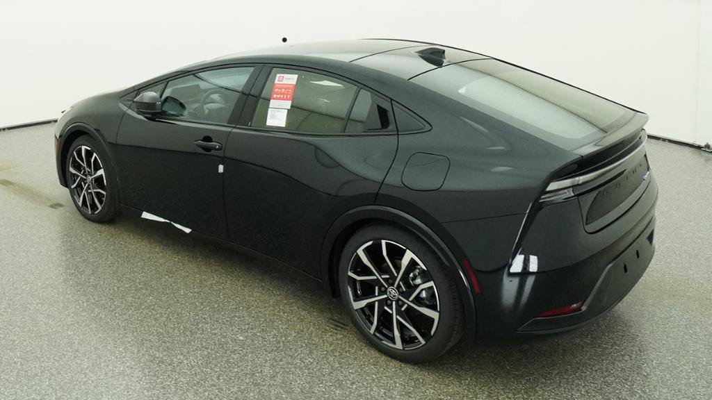 New 2026 Toyota Prius Plug-In Hybrid FWD image 8