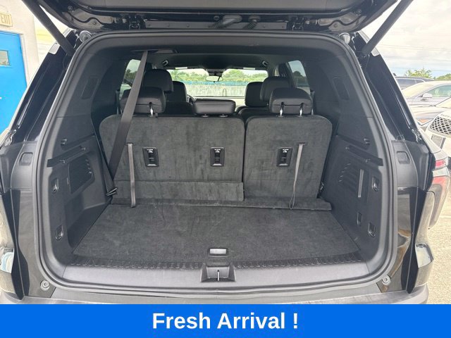 Used 2026 Chevrolet Traverse LT FWD image 4